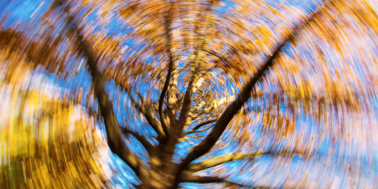 19 Possible Causes of Random Dizzy Spells Throughout the Day—and When to Worry