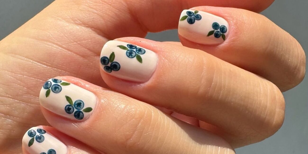20 Blueberry Nail Art Ideas to Kick off the Summer