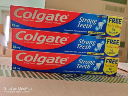 Colgate Toothpaste Dental Cream Strong Teeth - 100Gm (Pack of 3)
