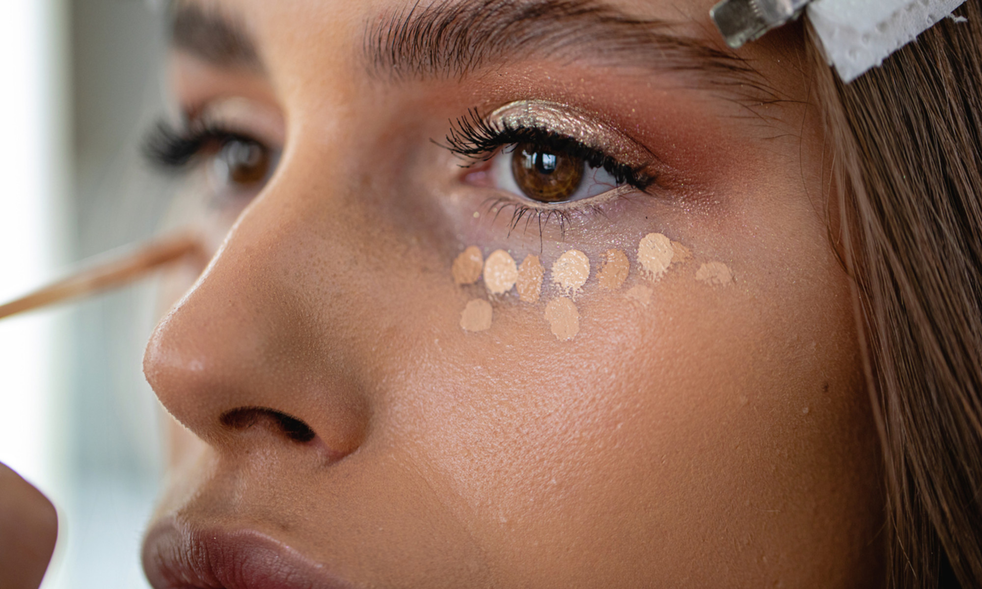 How To Apply Concealer On Deep-Set Eyes, From Makeup Artists