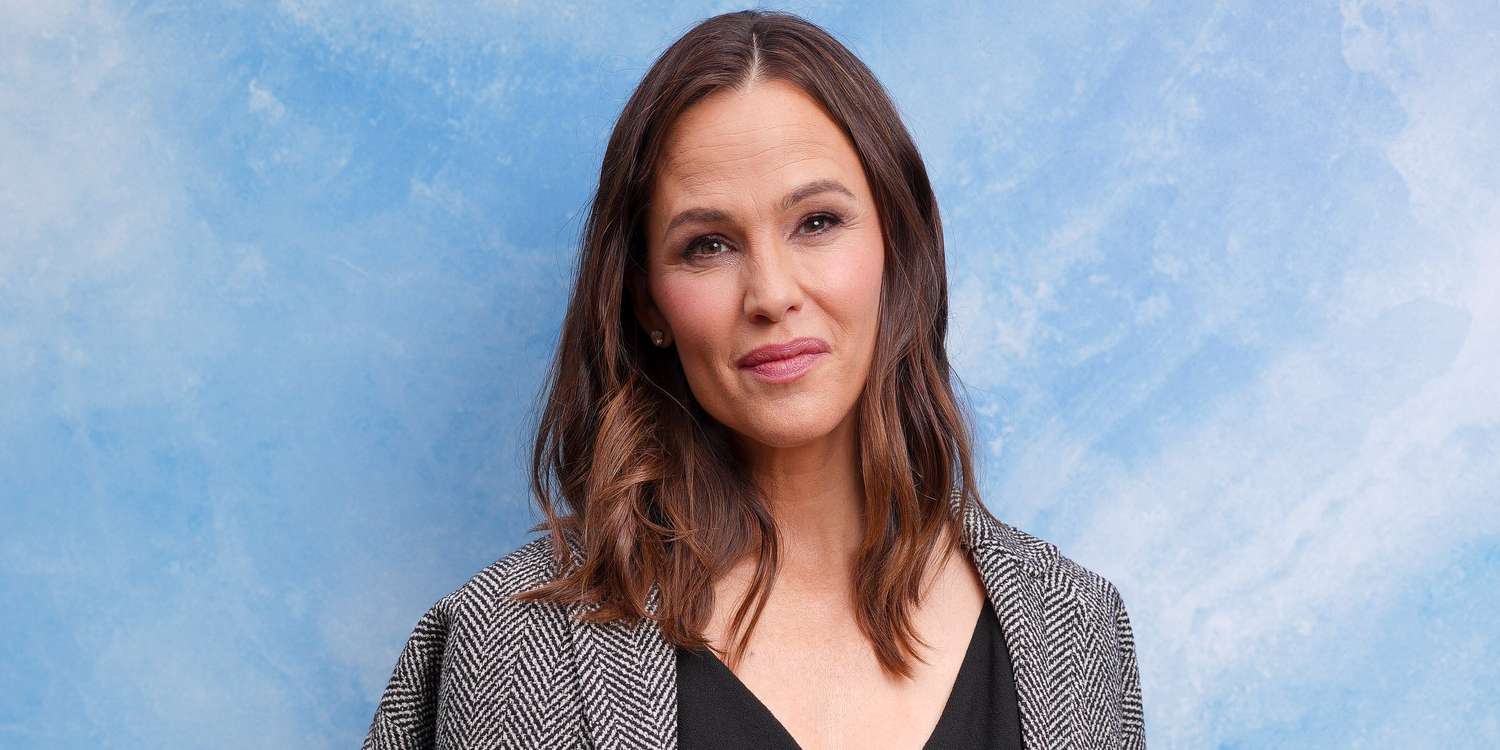 Jennifer Garner Is Actually So Blonde Now