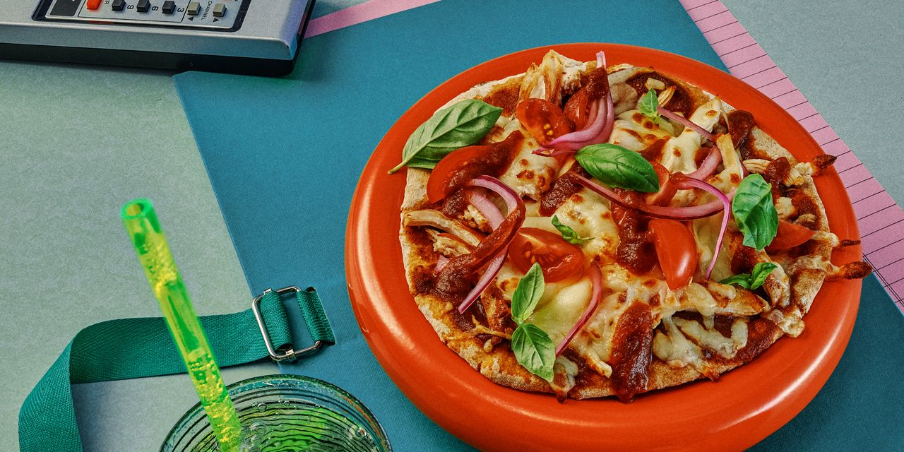 Toasty BBQ Chicken Pita Pizzas Recipe