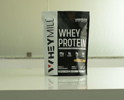 WHEYMILL 100% Whey Protein | 25g Protein, 3g Creatine, 6g BCAA | Easy Mixing, Low Carbs Whey Protein Supplement Powder for Men, Women & Athletes (1 Kg/2.2lb | 28 Servings | Chocolate)