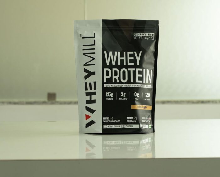 WHEYMILL 100% Whey Protein | 25g Protein, 3g Creatine, 6g BCAA | Easy Mixing, Low Carbs Whey Protein Supplement Powder for Men, Women & Athletes (1 Kg/2.2lb | 28 Servings | Chocolate)