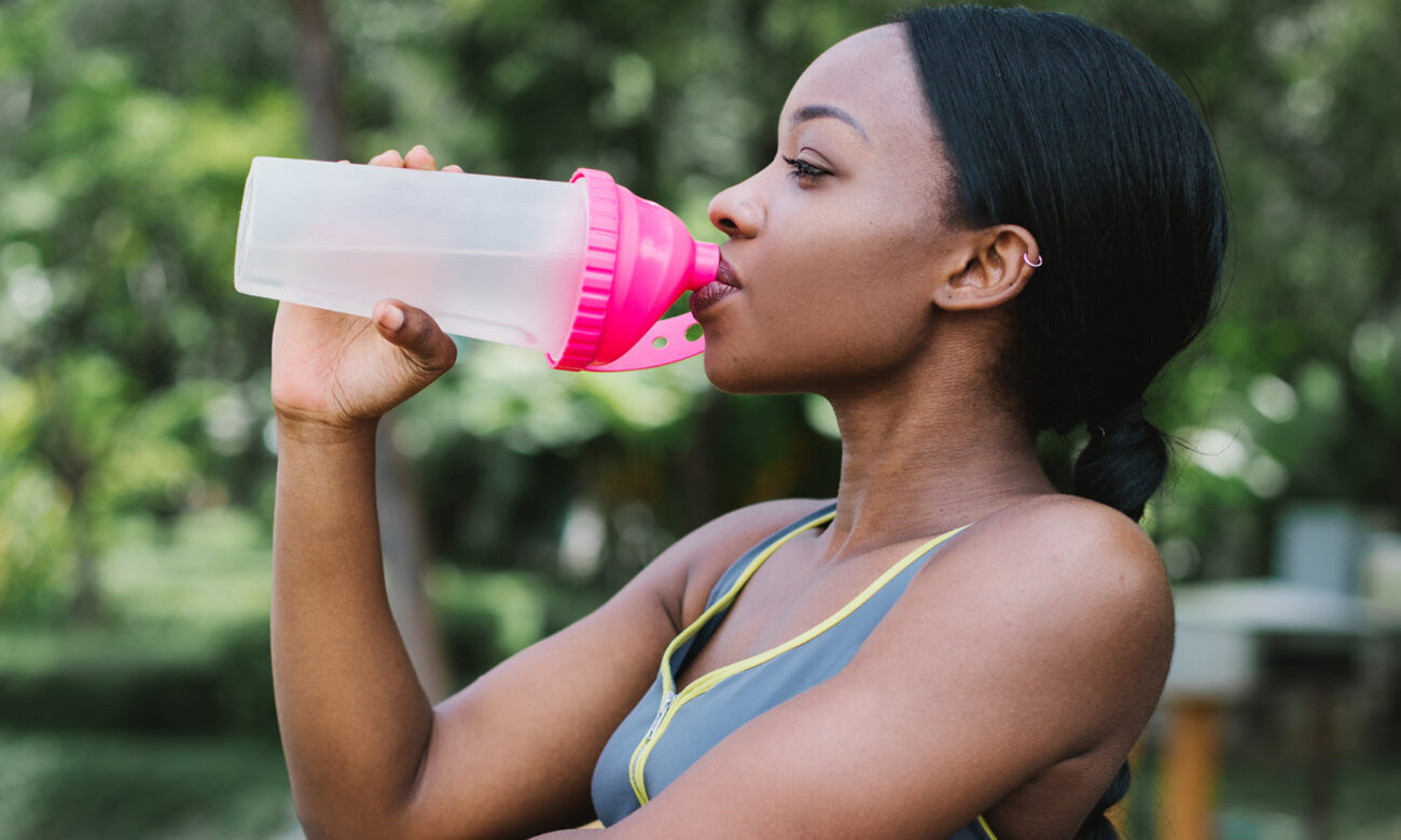 What Drinks Lower Blood Sugar? Here's What Experts Say