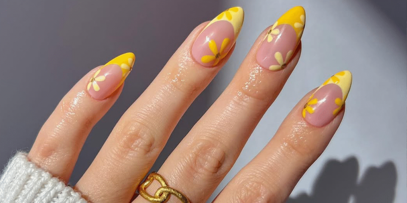 19 Yellow French Manicure Ideas That Bring Sunshine to Your Tips