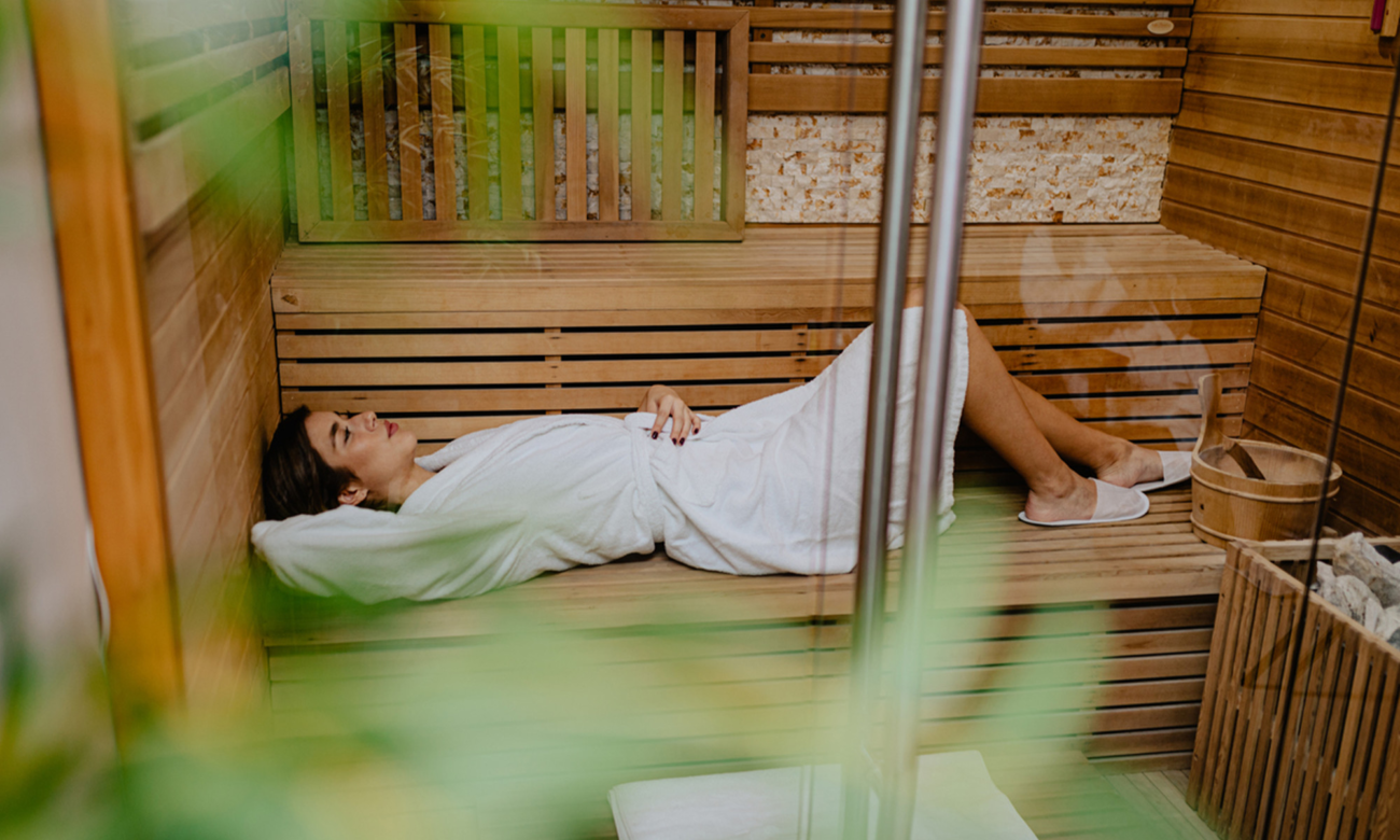 4 Benefits Of Regular Sauna Use, From Brain Health To Longevity