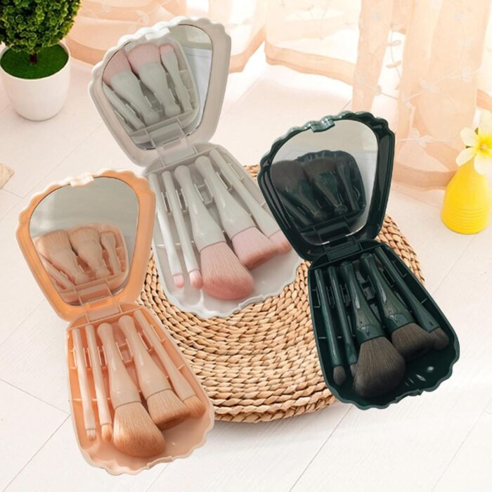 5-in-1 Professional Mini Makeup Brush Set with Built-in Mirror – Compact Travel-Friendly Cosmetic Brushes for Foundation, Blush, Powder & Eyeshadow – Portable Beauty Kit for Women & Girls (Multicolor)