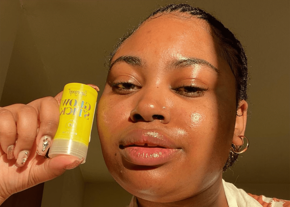 8 Ways to Reapply SPF Over Makeup, According to Dermatologists