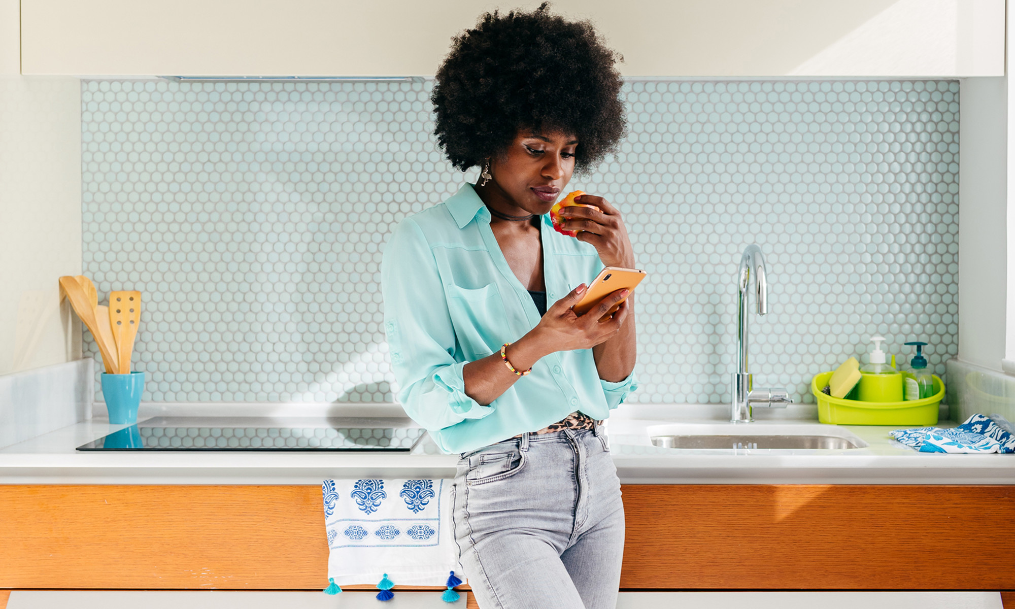 Could Mangoes Be A Heart-Healthy Snack For Postmenopausal Women?