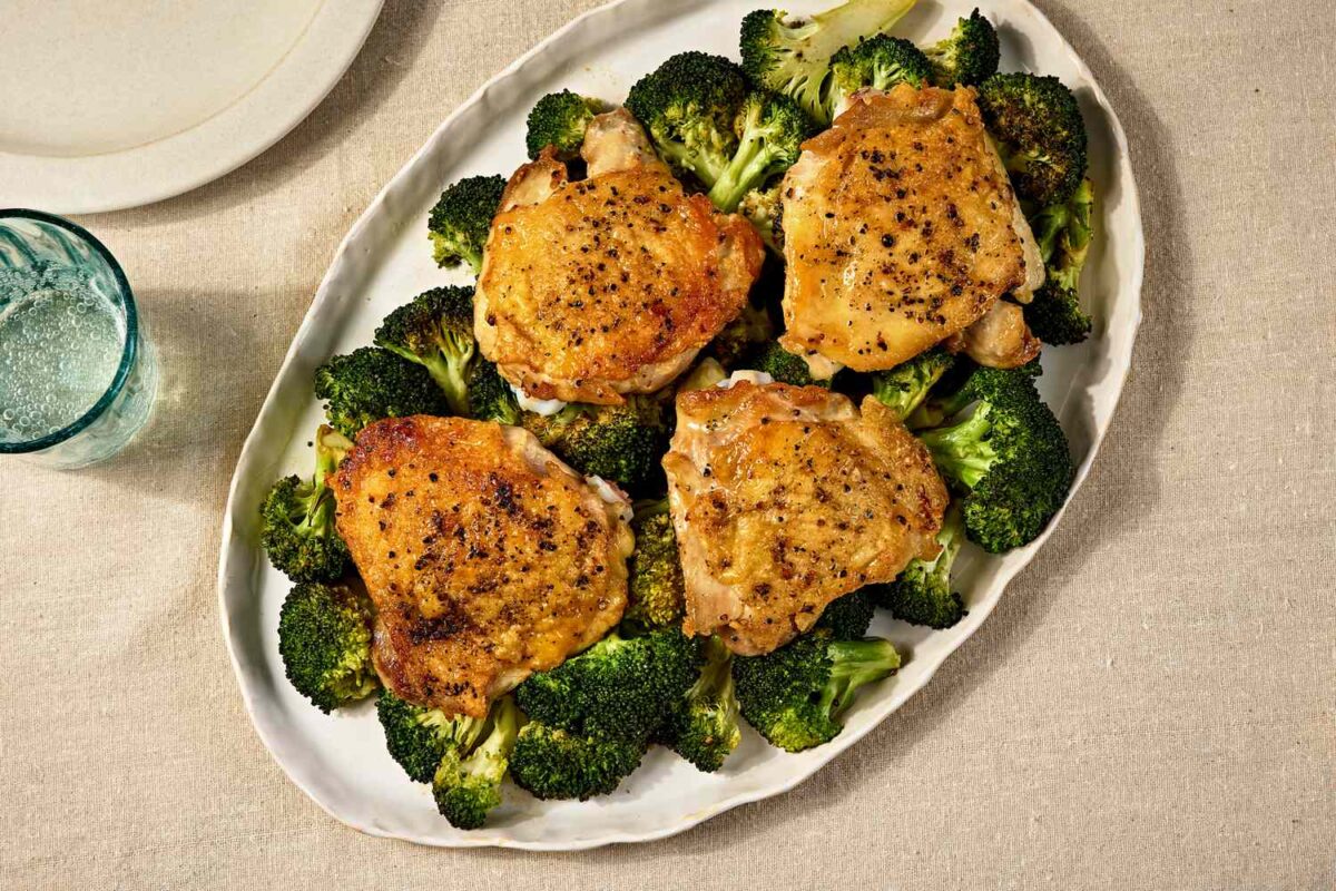 Crispy Chicken Thighs with Broccoli