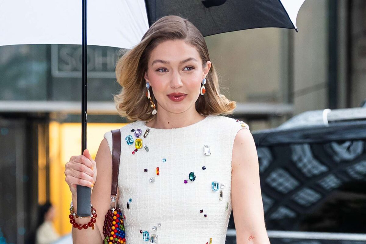 Gigi Hadid and Kendall Jenner Wore Flip-Flops for Summer