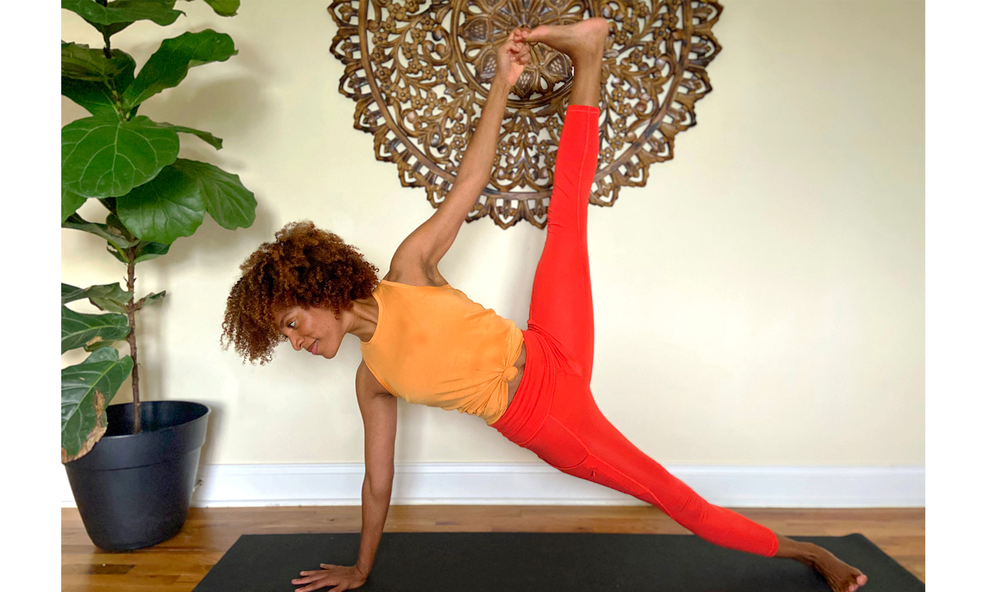 How To Add A Leg Lift To Your Side Plank For An Extra Challenge