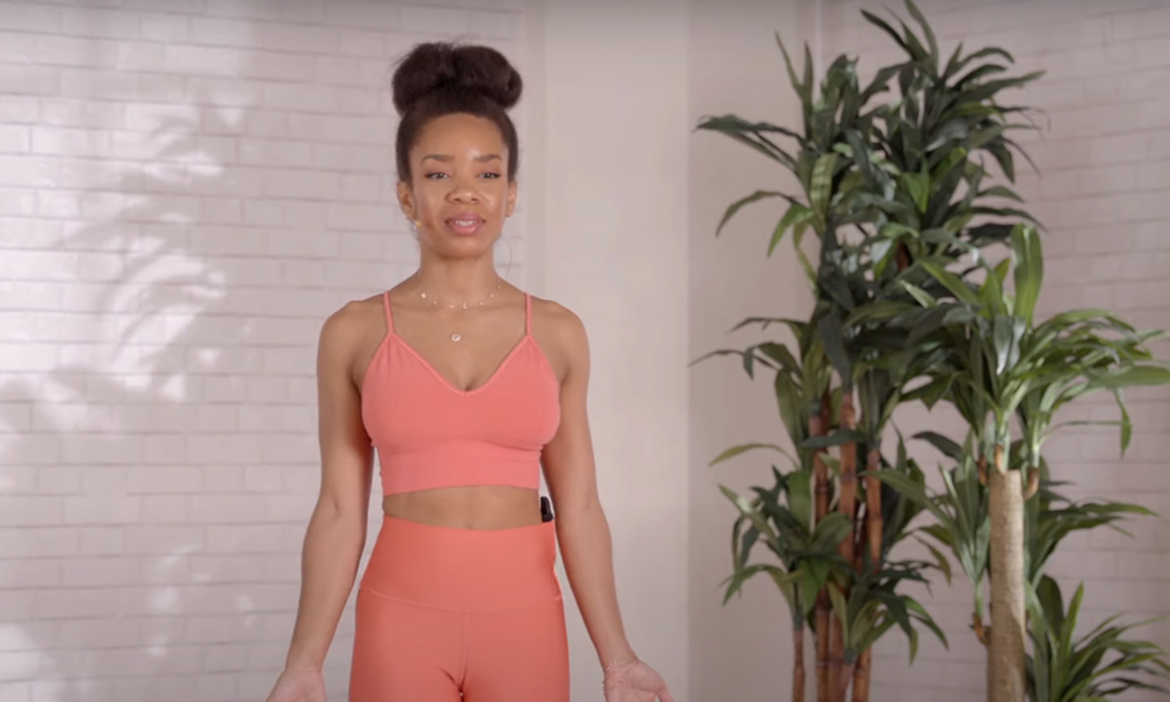 How To Do Mountain Pose To Prepare For Your Beginner Yoga Flow