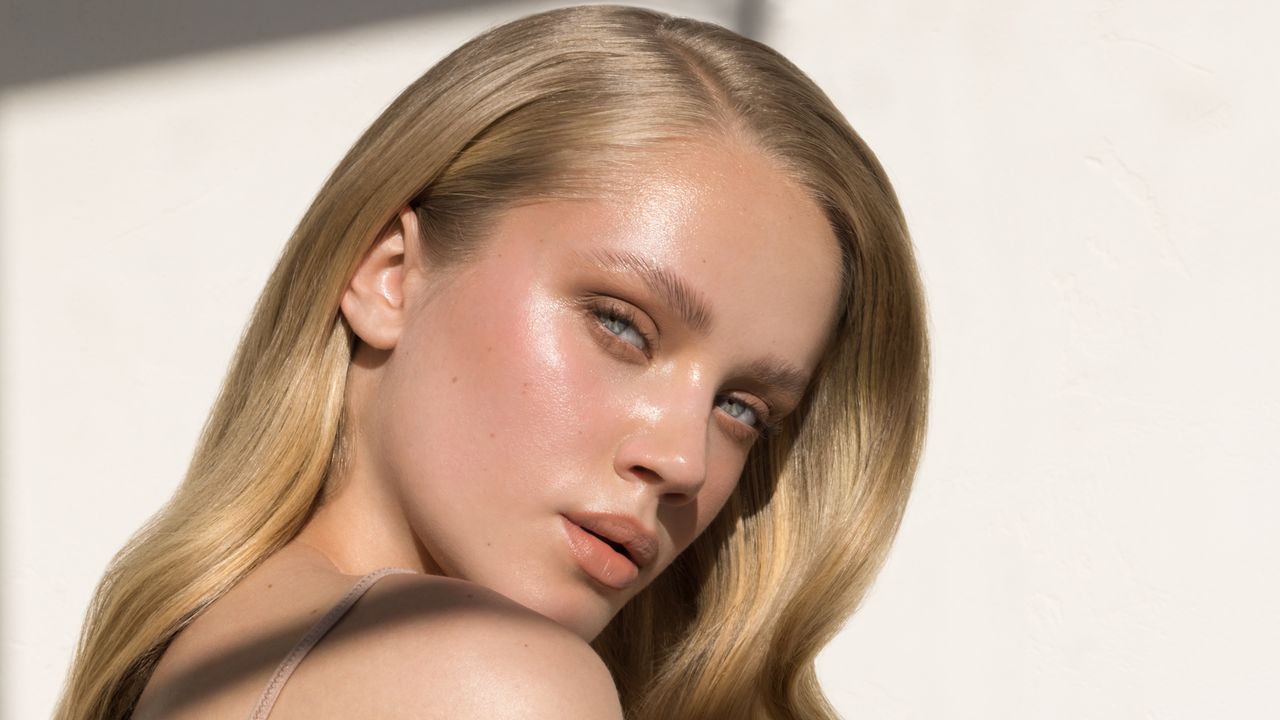 How to Brighten Skin for a Radiant Complexion, According to Experts