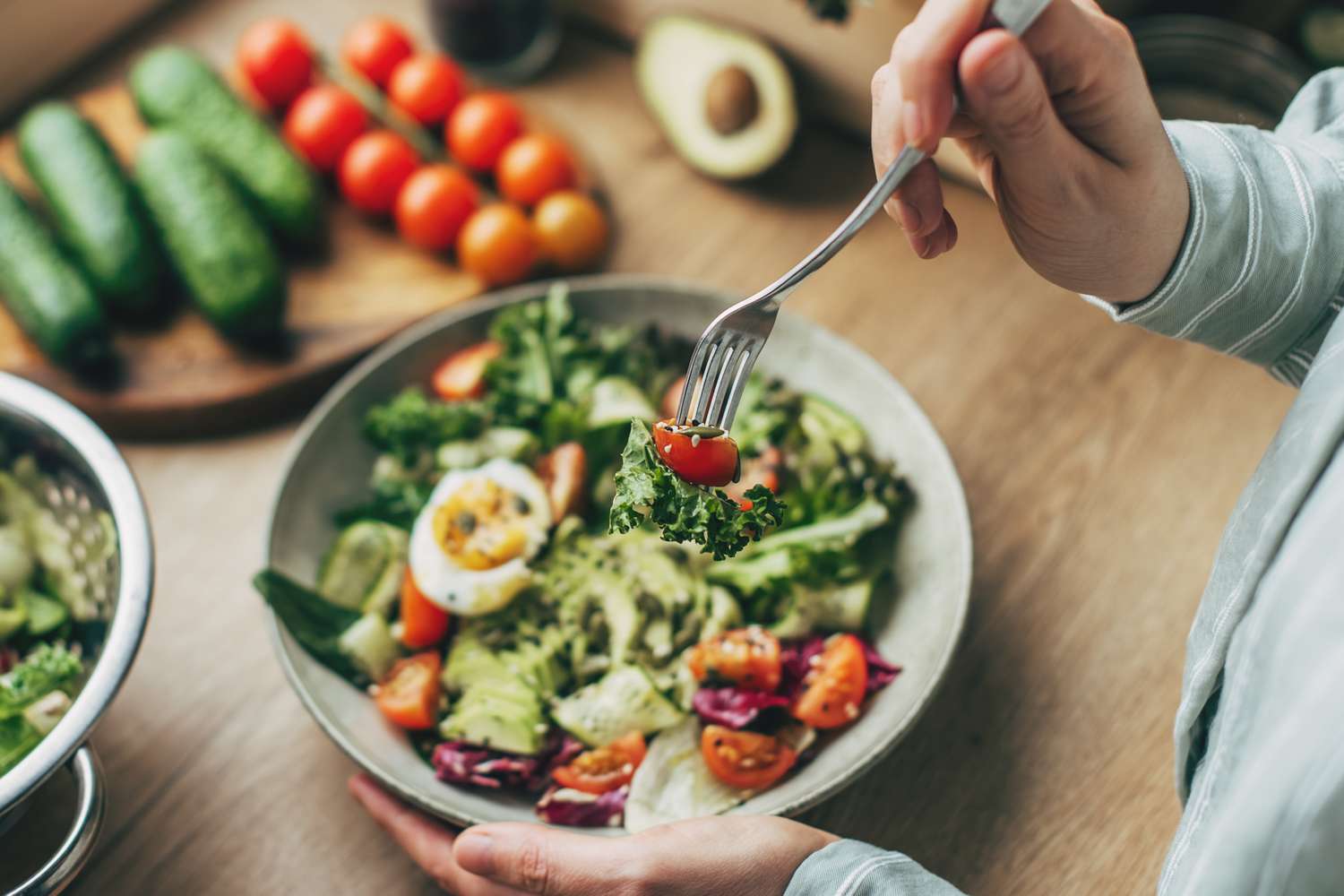 Is Eating Too Many Raw Vegetables Hurting Your Gut?