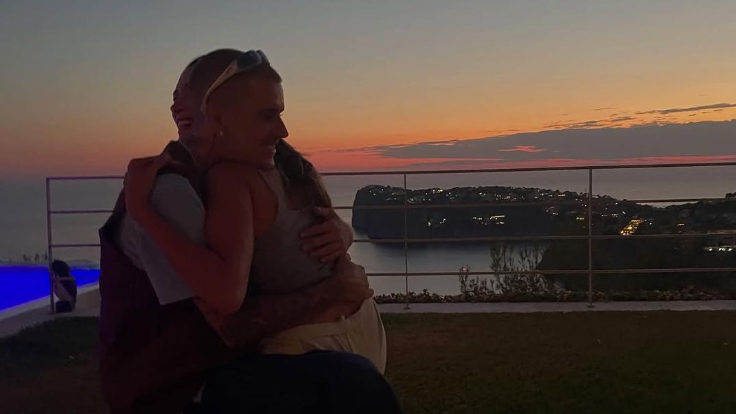 Justin Bieber Posted Loved-Up Pics With Hailey on His New Instagram Handle