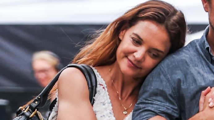 Katie Holmes Has a Zero-Dollar Styling Trick That's Perfect for Fall