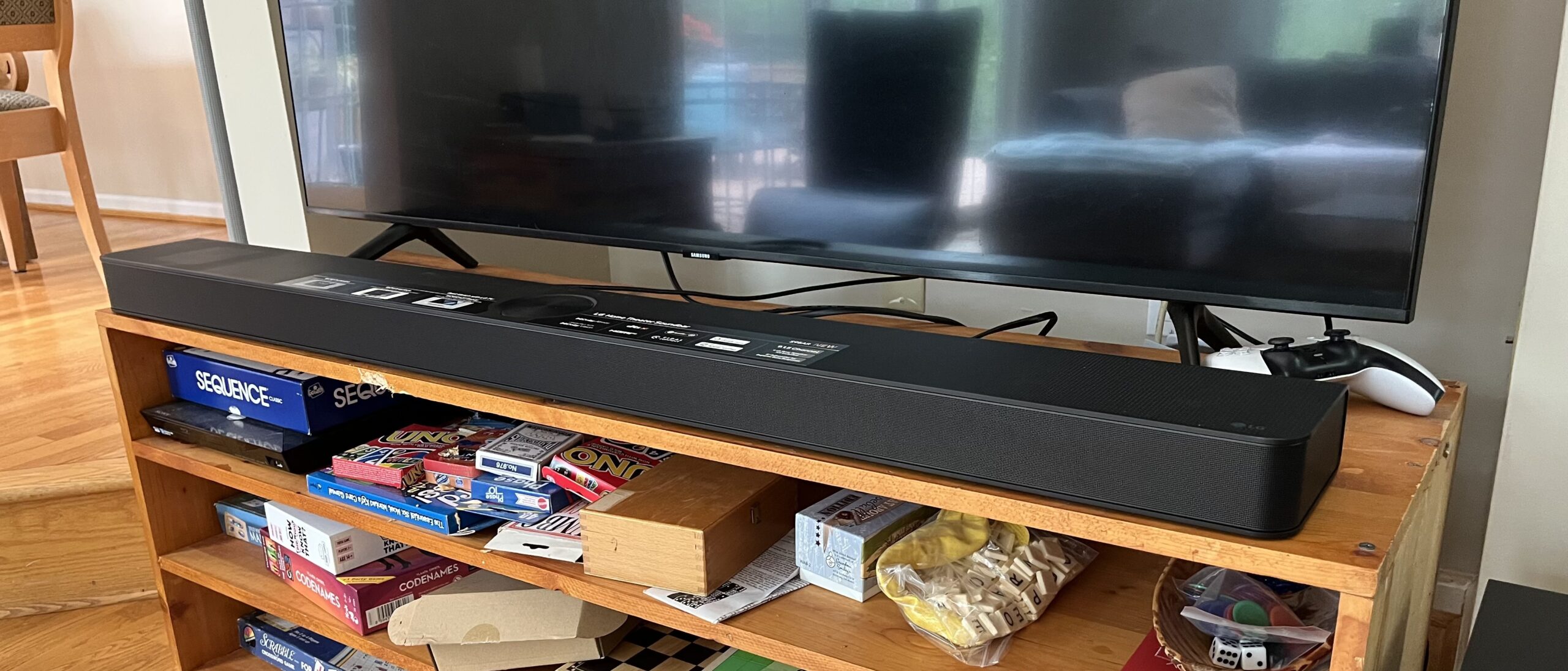 LG S95AR on TV stand