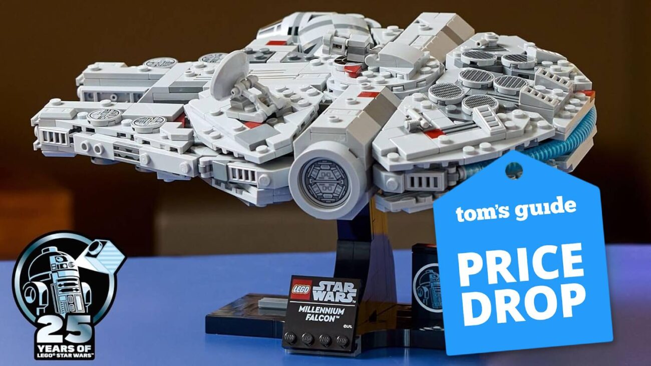 LEGO Star Wars Millennium Falcon A New Hope 25th Anniversary Collectable Model