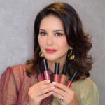 STARSTRUCK BY SUNNY LEONE Glossy Lip Tint For Women, Tempting Nude | Glossy Lipstick, Non Sticky, Hydrating, Light Weight & Long Lasting | With Jojoba Oil & Shea Butter