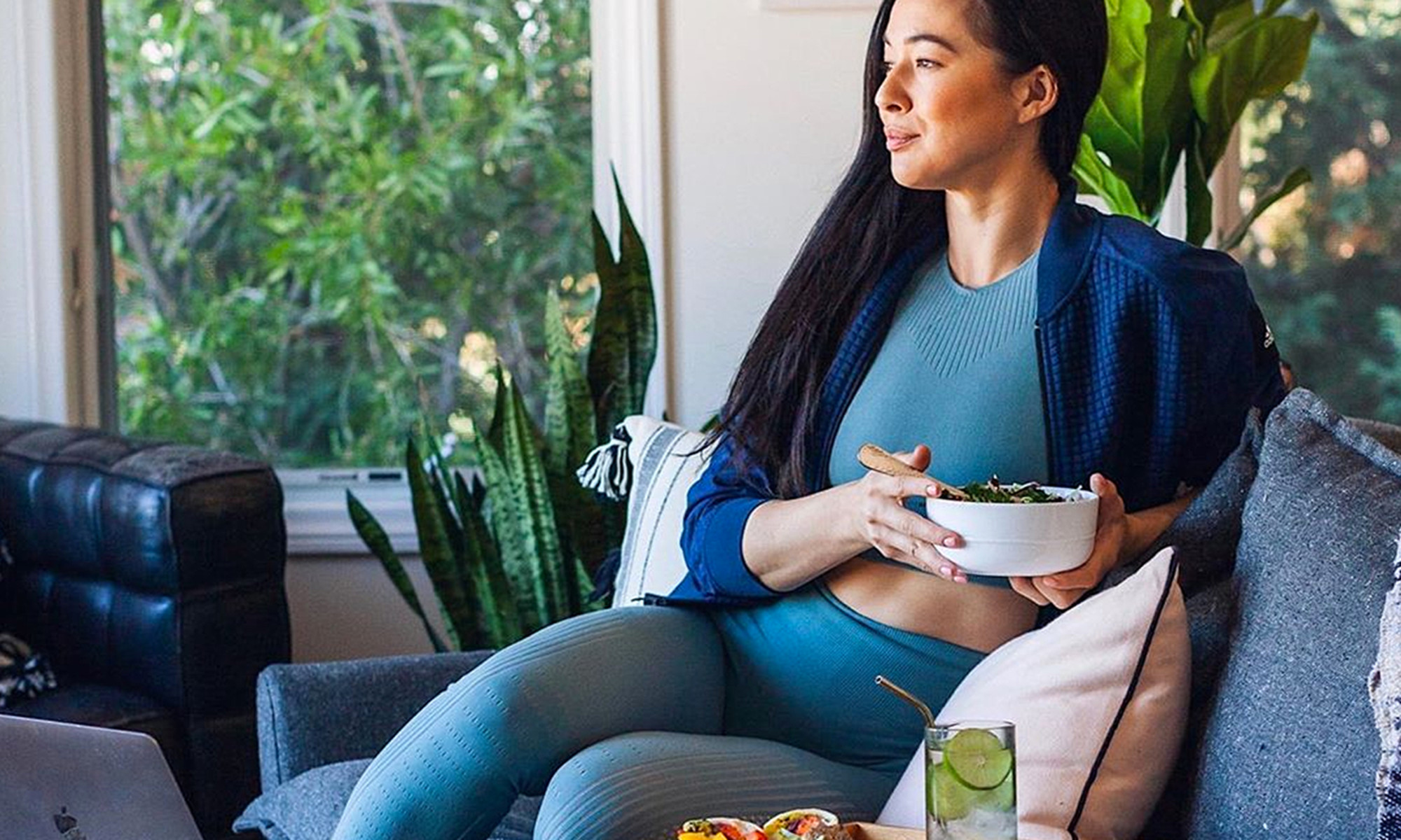 The Best (& Worst) Things You Can Eat When You're Stressed, From An RD