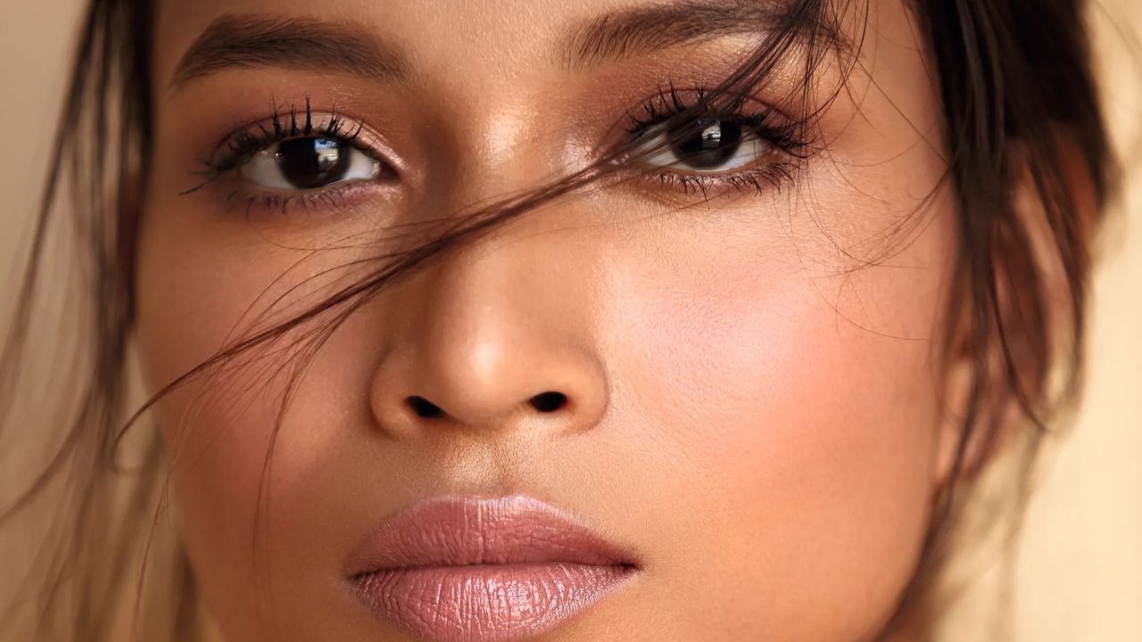The best cleansing oils to survive monsoon breakouts and barrier drama