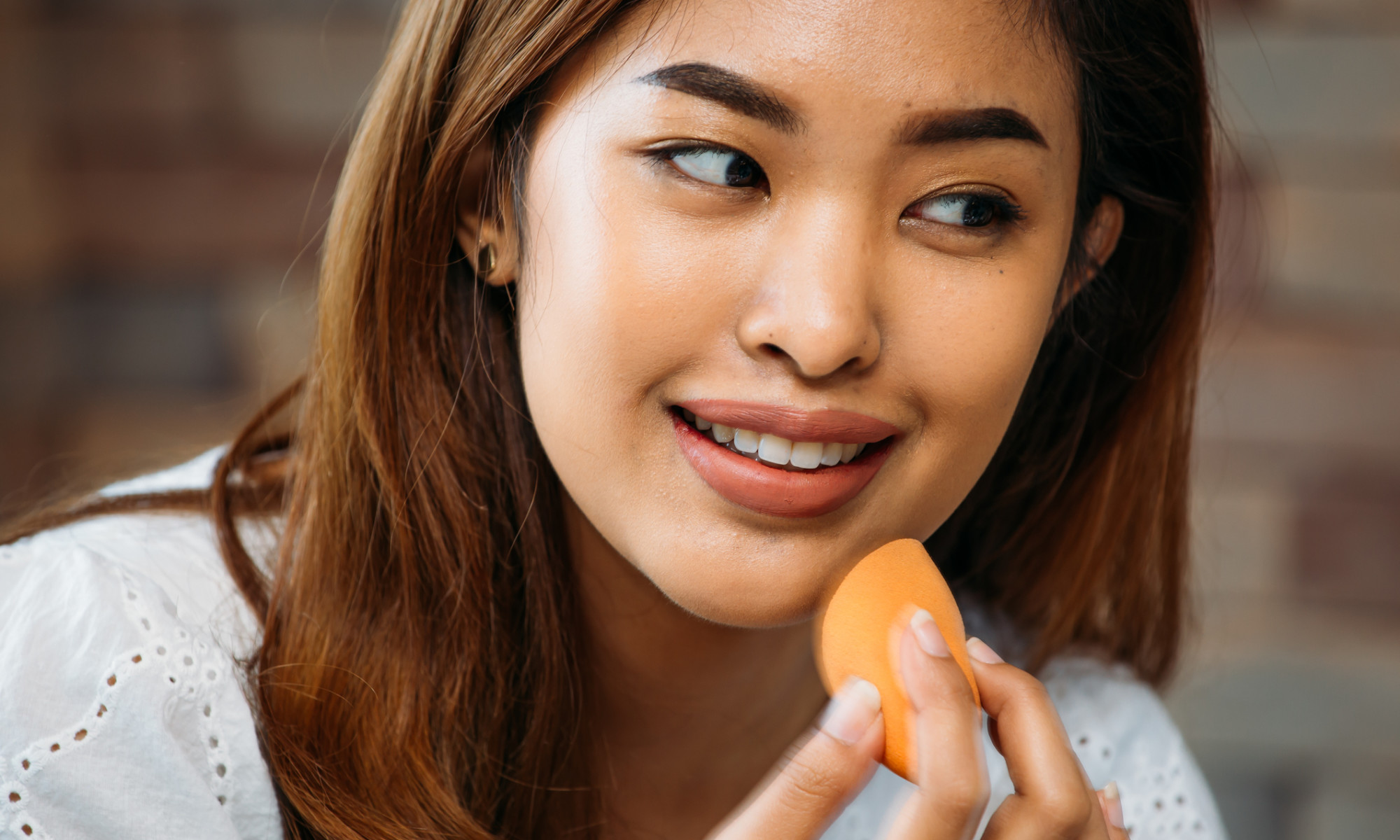 How To Clean Makeup Sponges: Expert Tips On What Actually Works