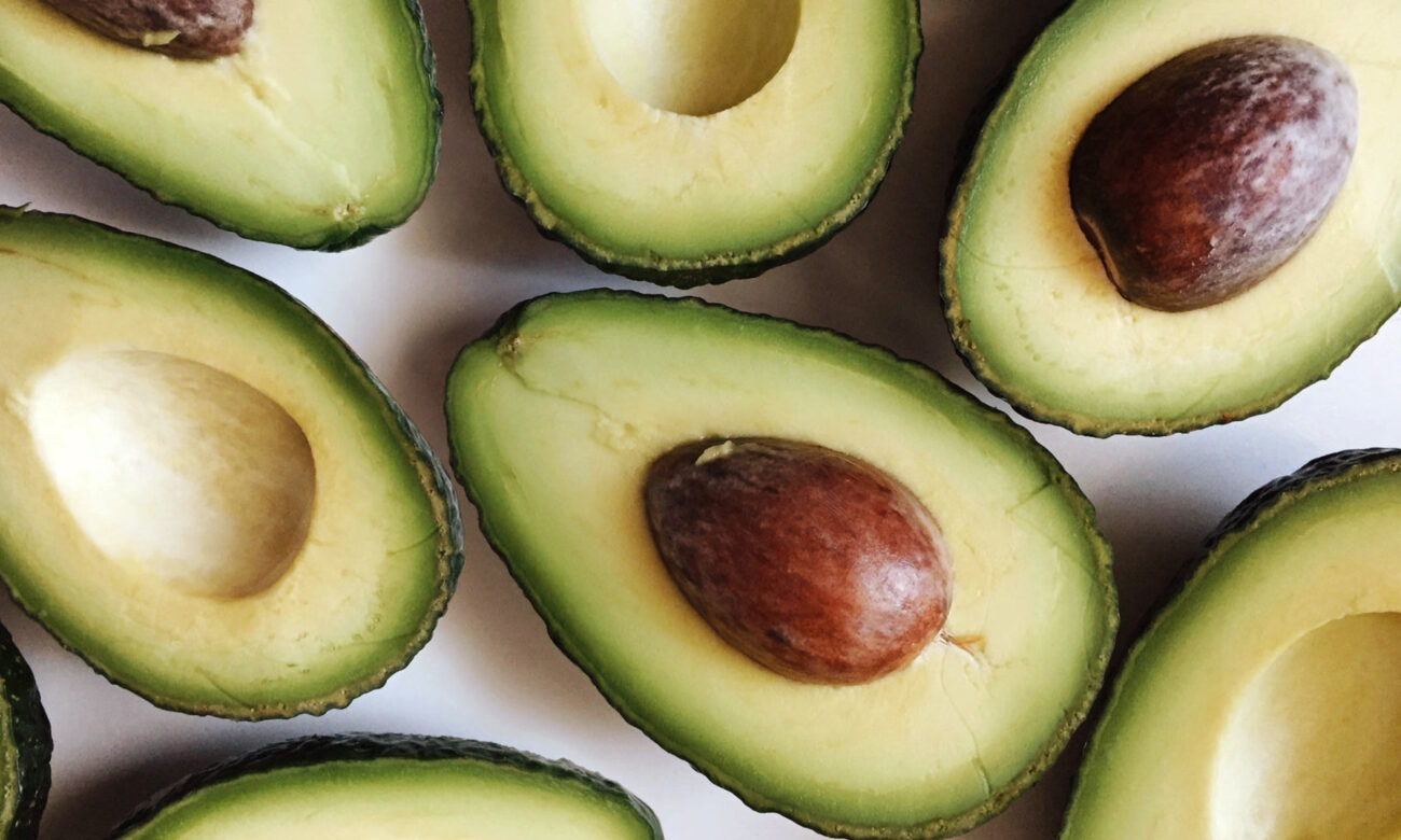 How To Remove An Avocado Pit Without A Knife