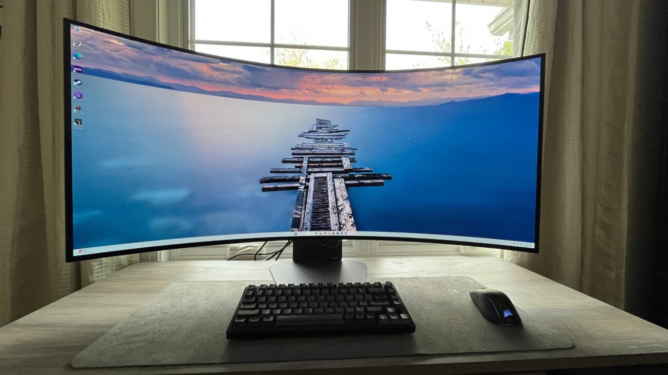 An LG Ultragear GX9 on a desk