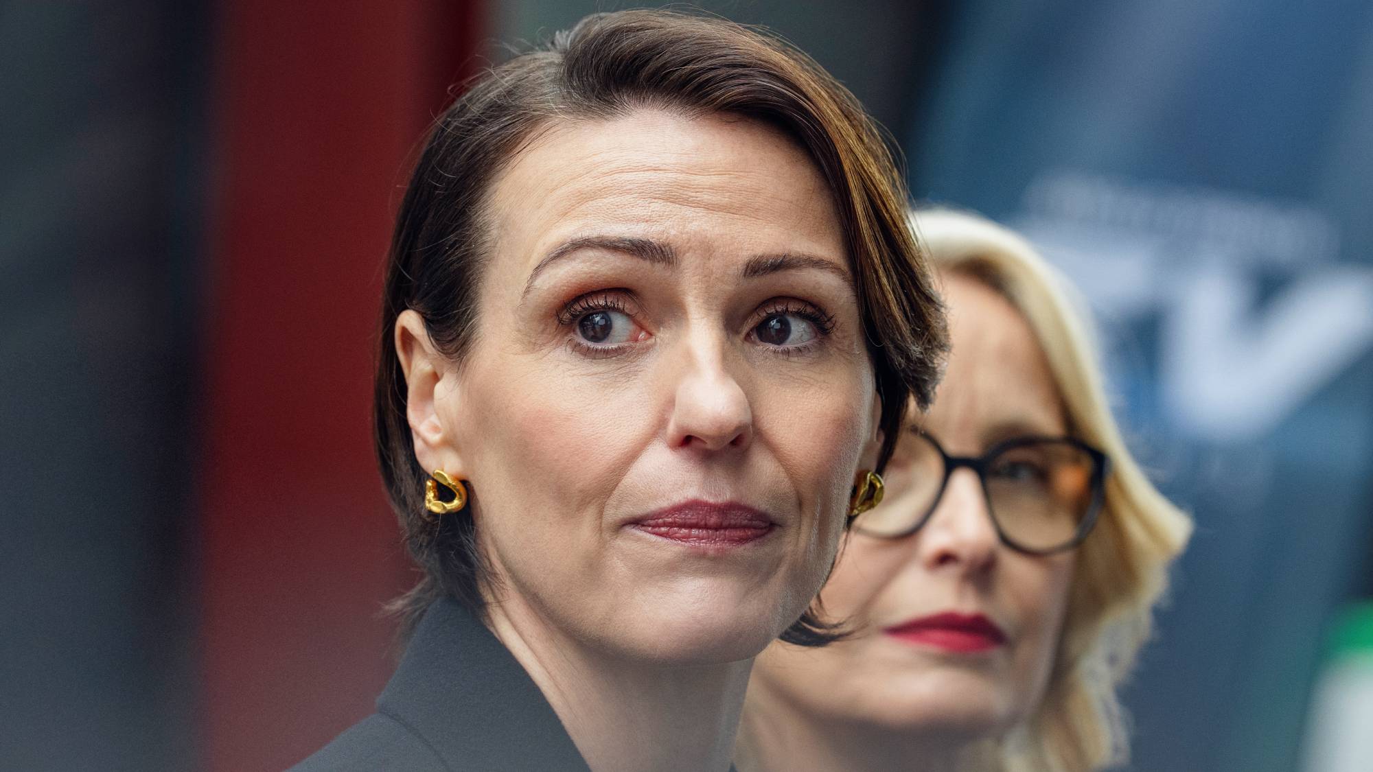 Suranne Jones in "Hostage" on Netflix