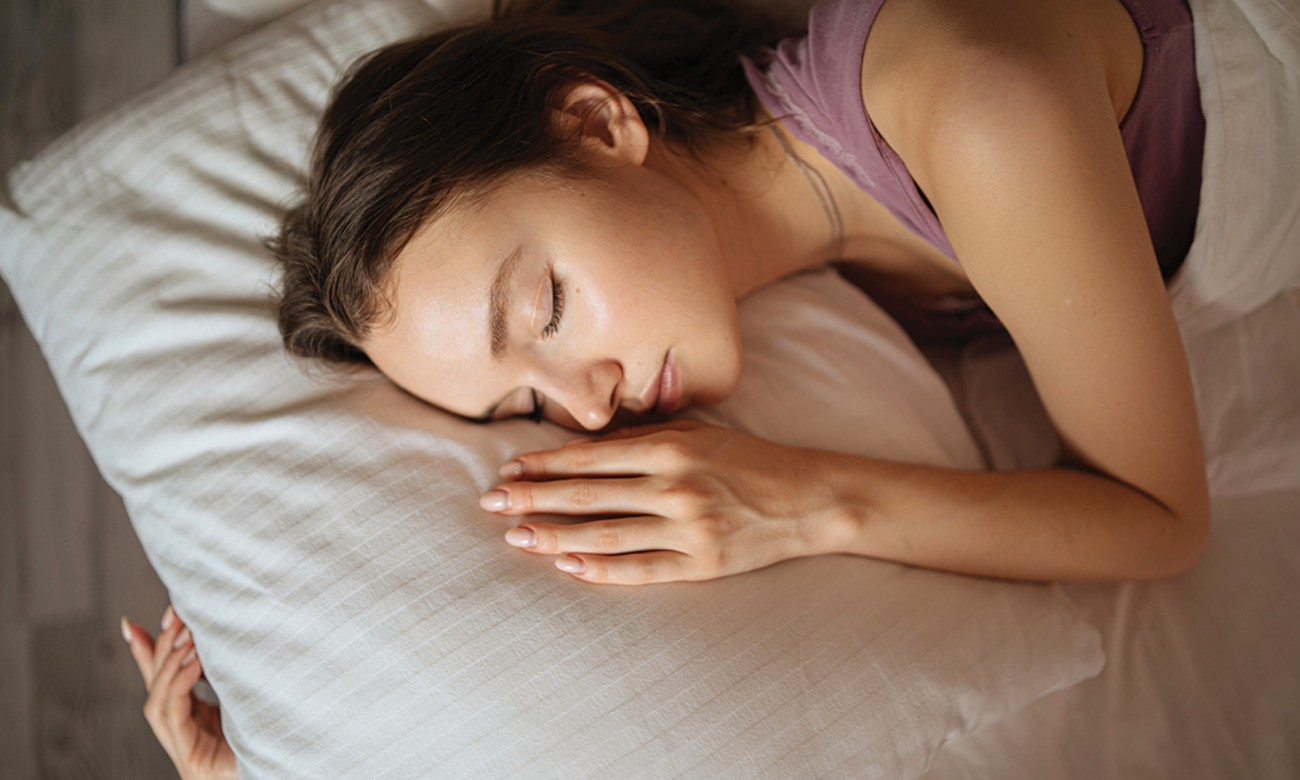 Study: Not Enough Sleep Means More Calories (& Belly Fat)