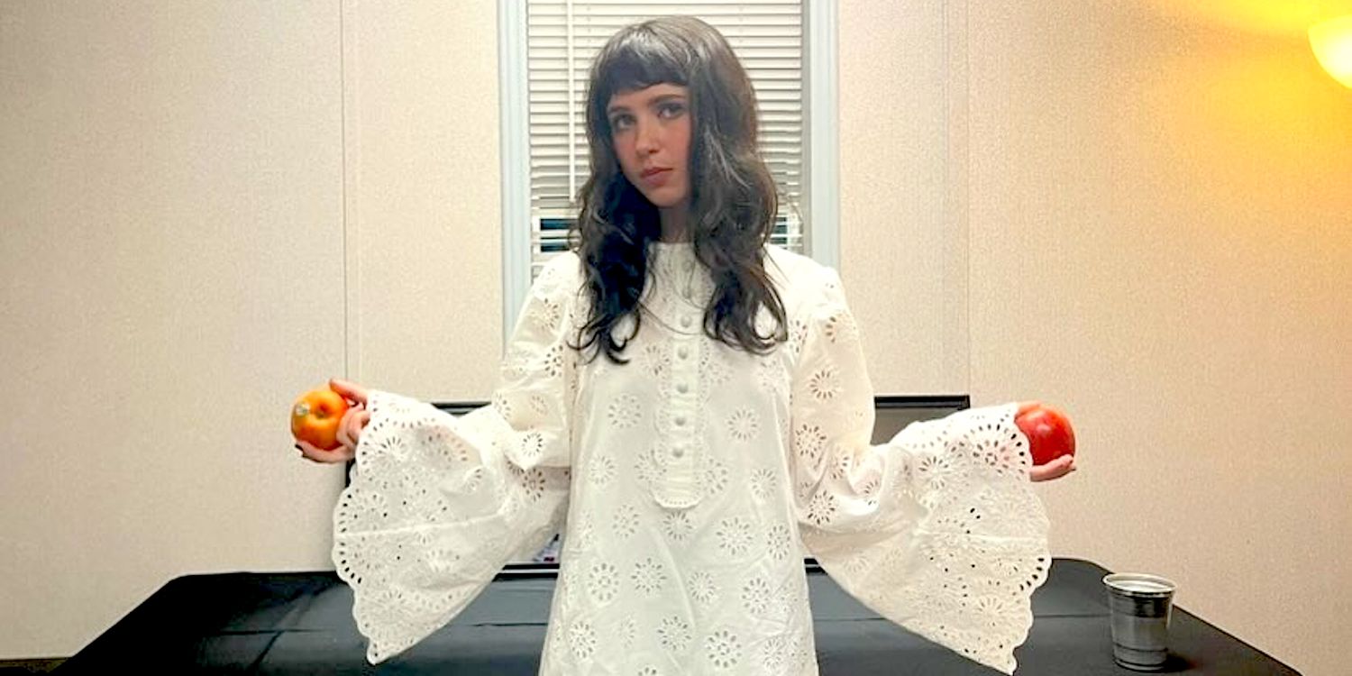 The Eyelet Trend Brings Boho Sweetness to Our Summer Looks