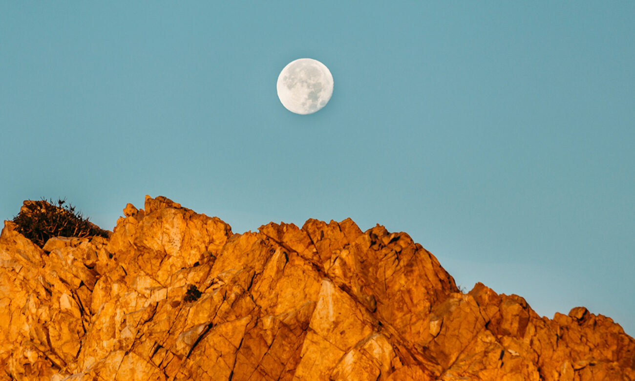 These 3 Zodiac Signs Will Be Most Impacted By August's Full Moon