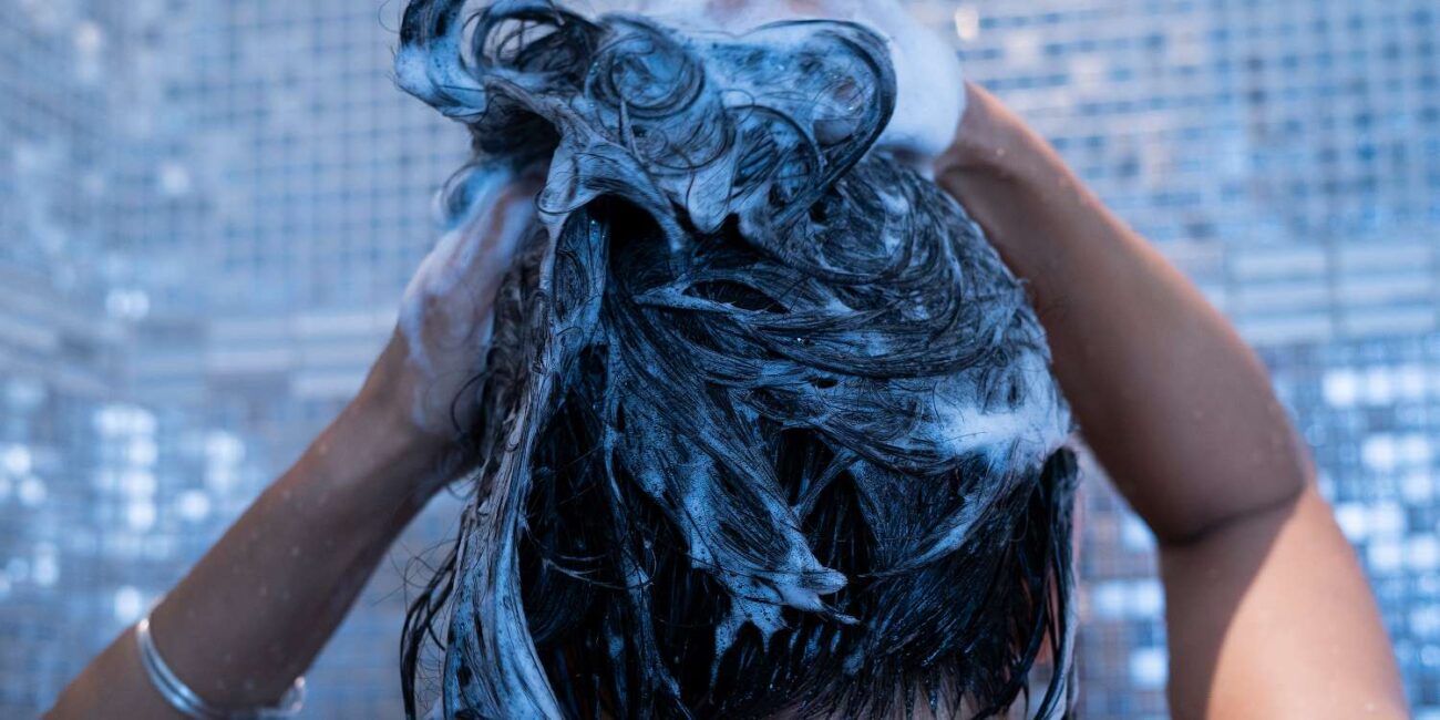 This Avalon Organics Shampoo Makes Thin Hair Feel Thicker