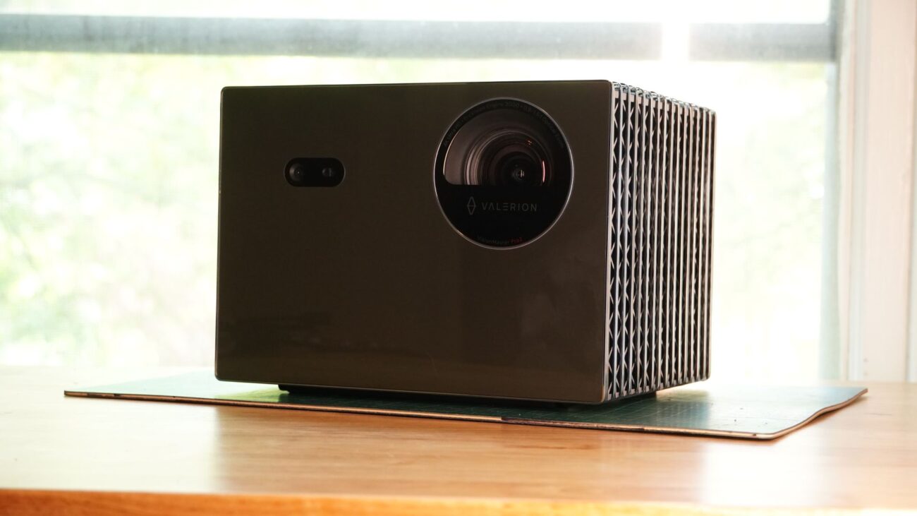 Valerion VisionMaster Pro 2 on table