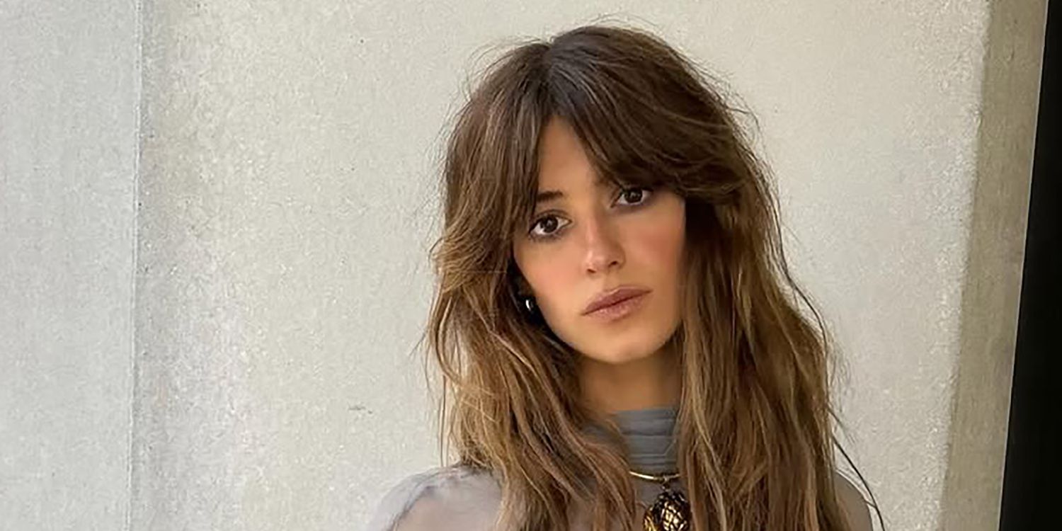 40 Timeless Examples of Long Hair With Bangs