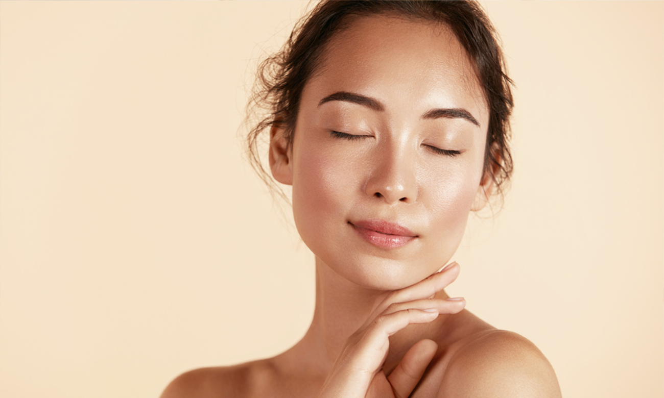 Collagen Sandwiching Is The Secret To Firmer Skin & Fewer Fine Lines