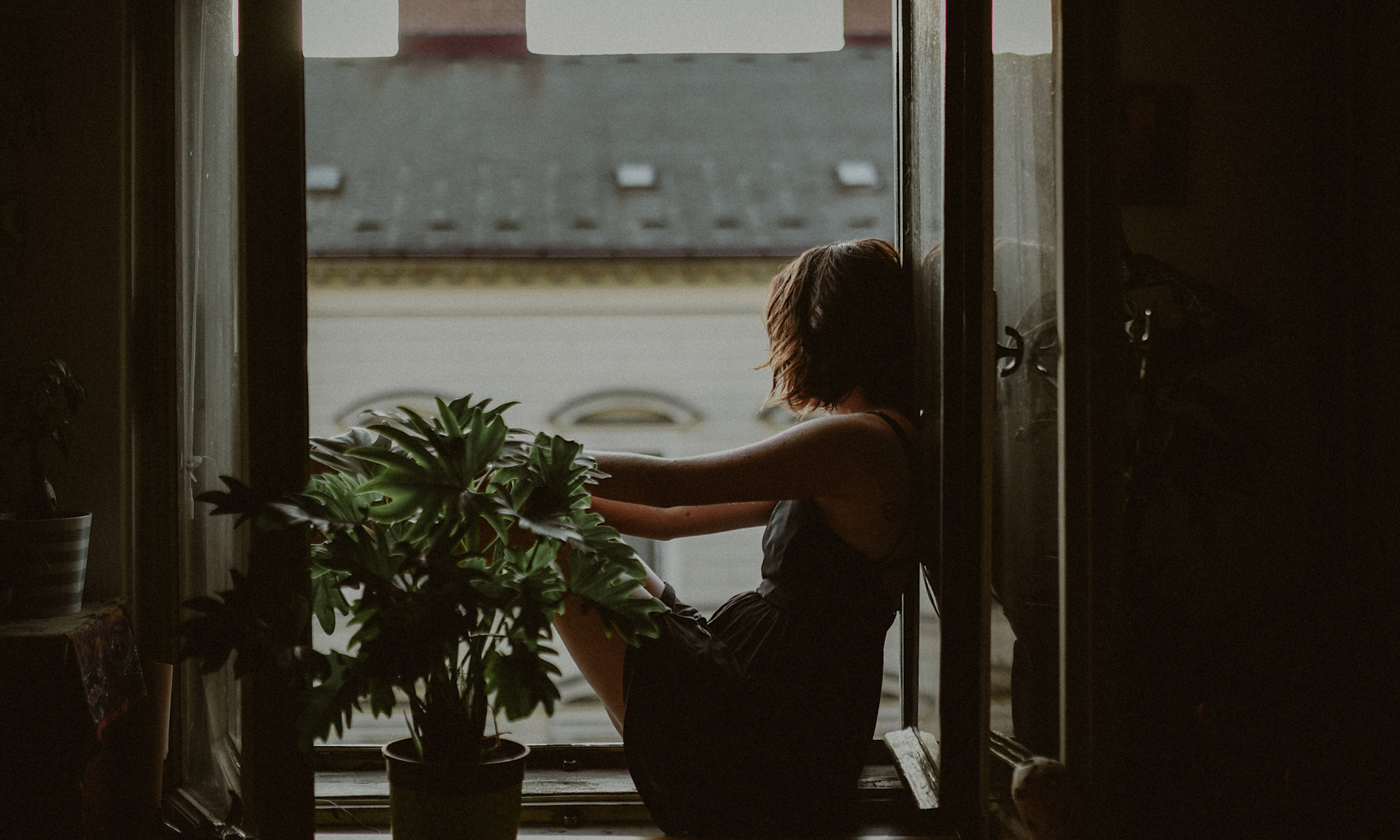 How To Cut Ties With Your Narcissistic Family, From A Psychologist