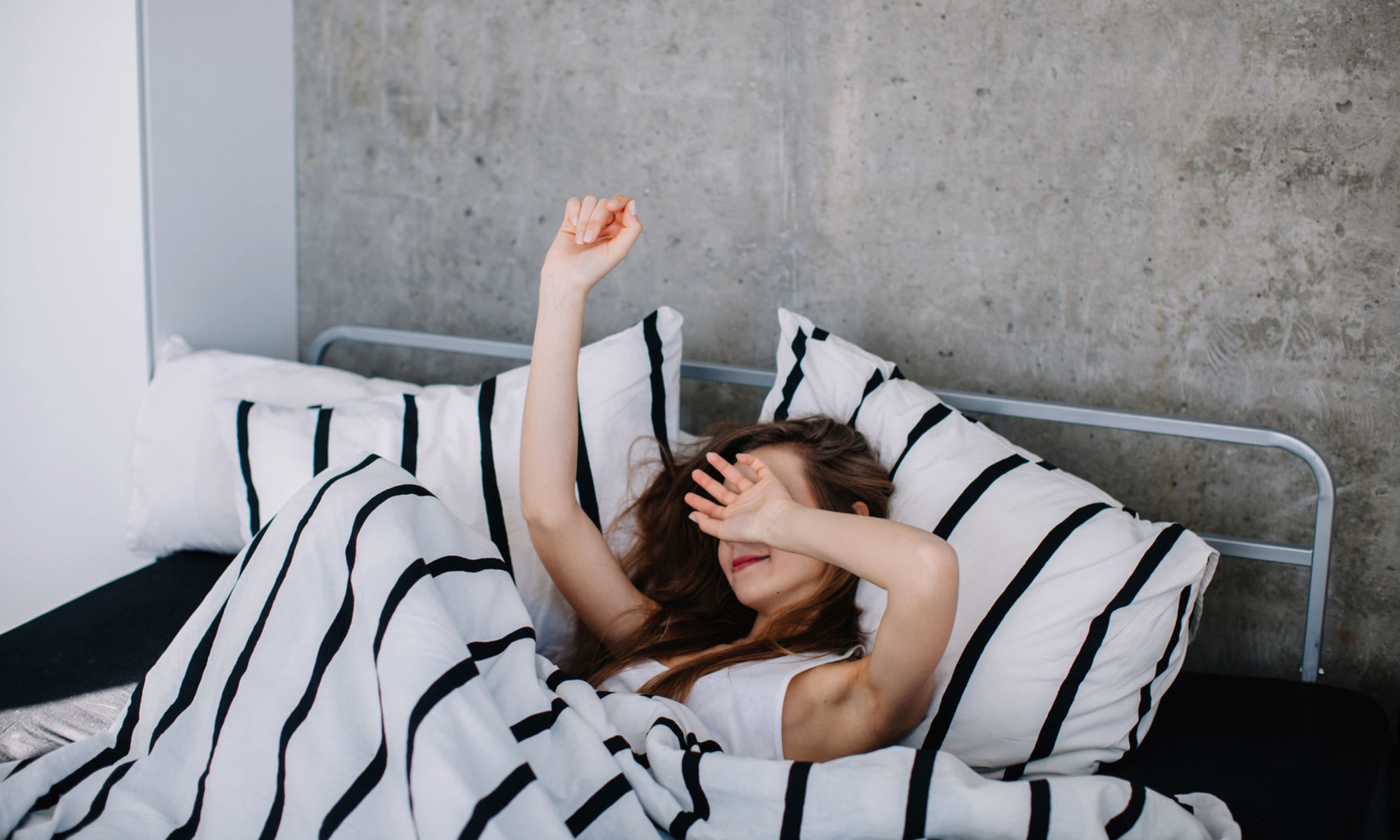Research Reveals The Top 3 Ways To Wake Up Energized Each Morning