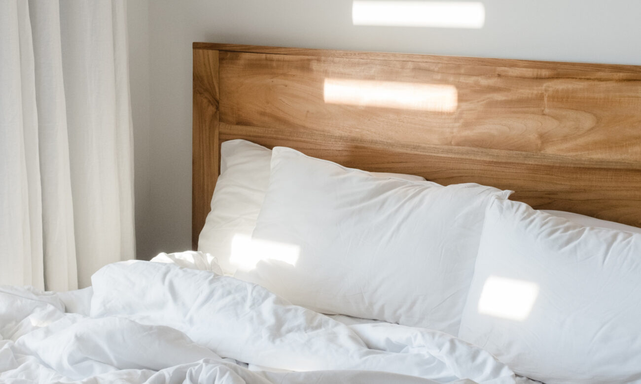 How Your Bedtime Affects Your Brain, Mood, & Mindfulness