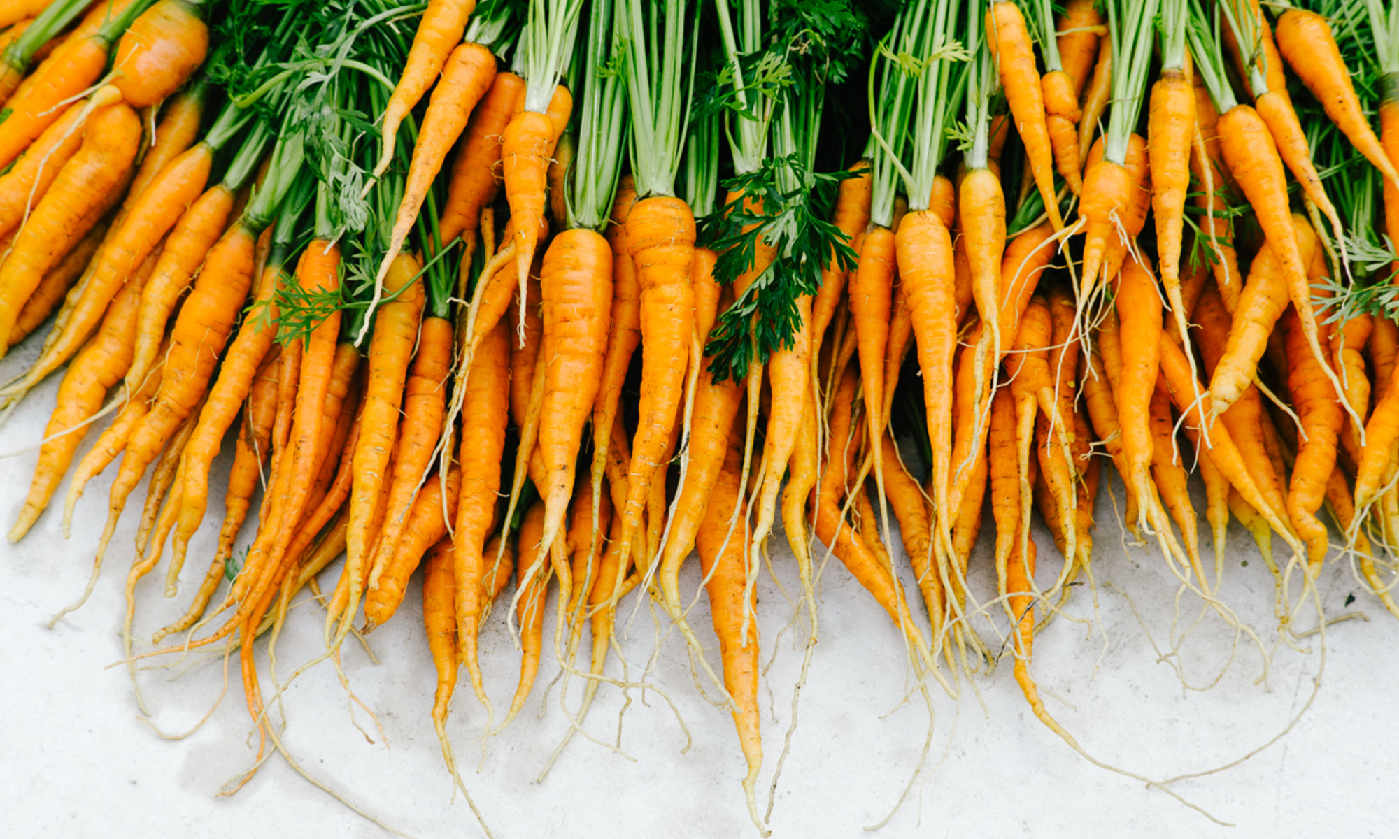 How To Keep 5 Veggies Fresh In The Fridge With A Bit Of Water